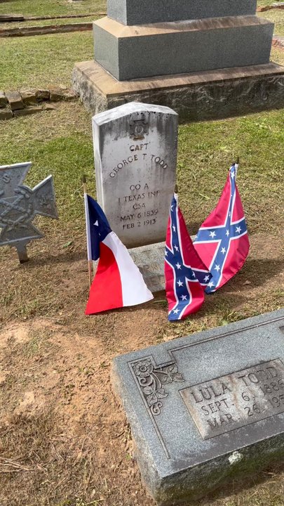 Oakwood Cemetery - Since these men fought in the civil war they are still recognized with confederate flags - Funeral Services & Cemeteries Near Me - Jefferson, Texas