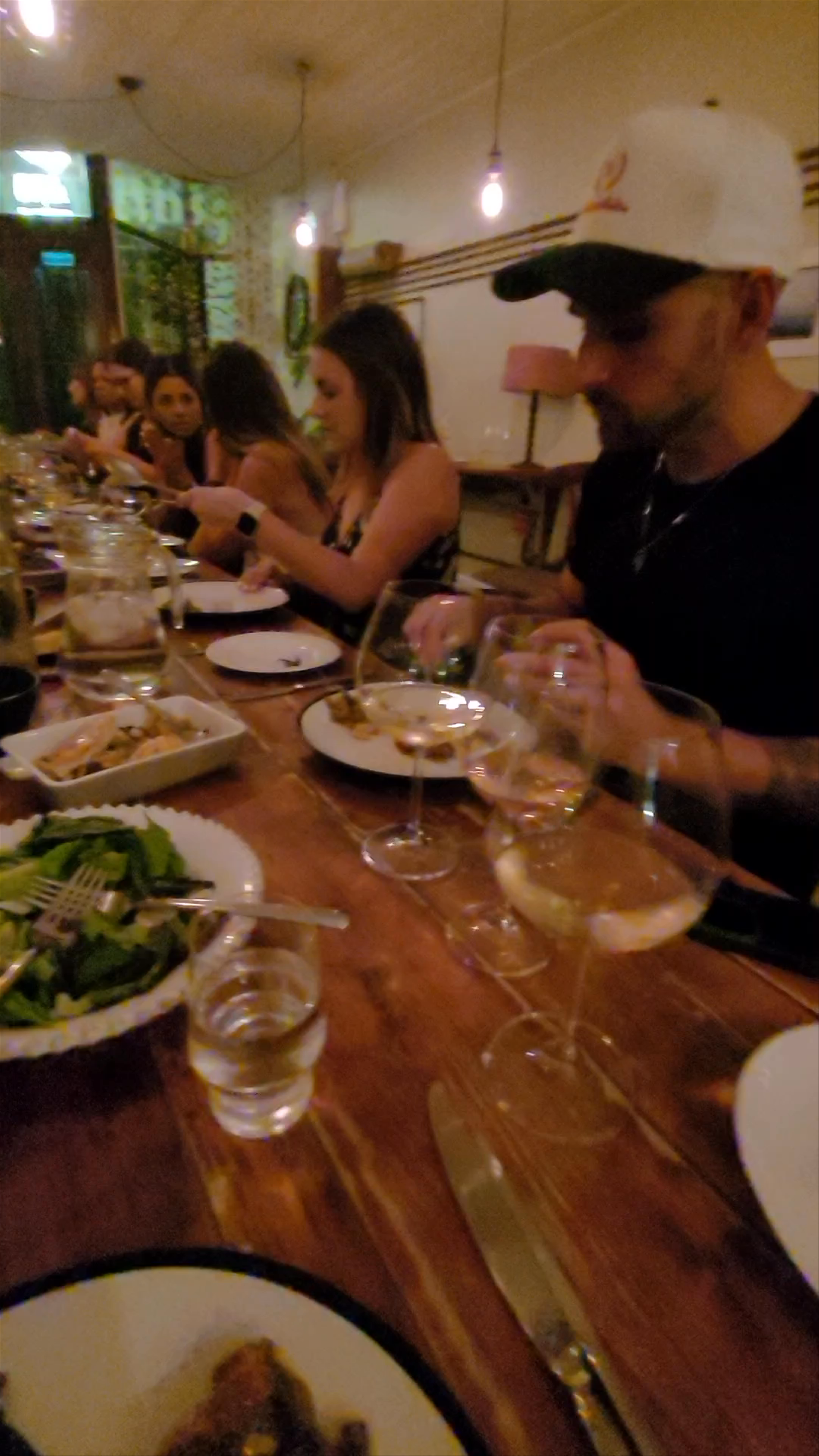 Reverie Social Table