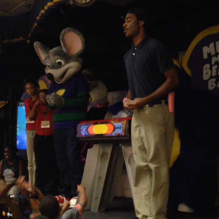 Chuck E. Cheese - Chuck E Cheese is makin it rain !!! - Pizza Near Me - New Orleans, Louisiana
