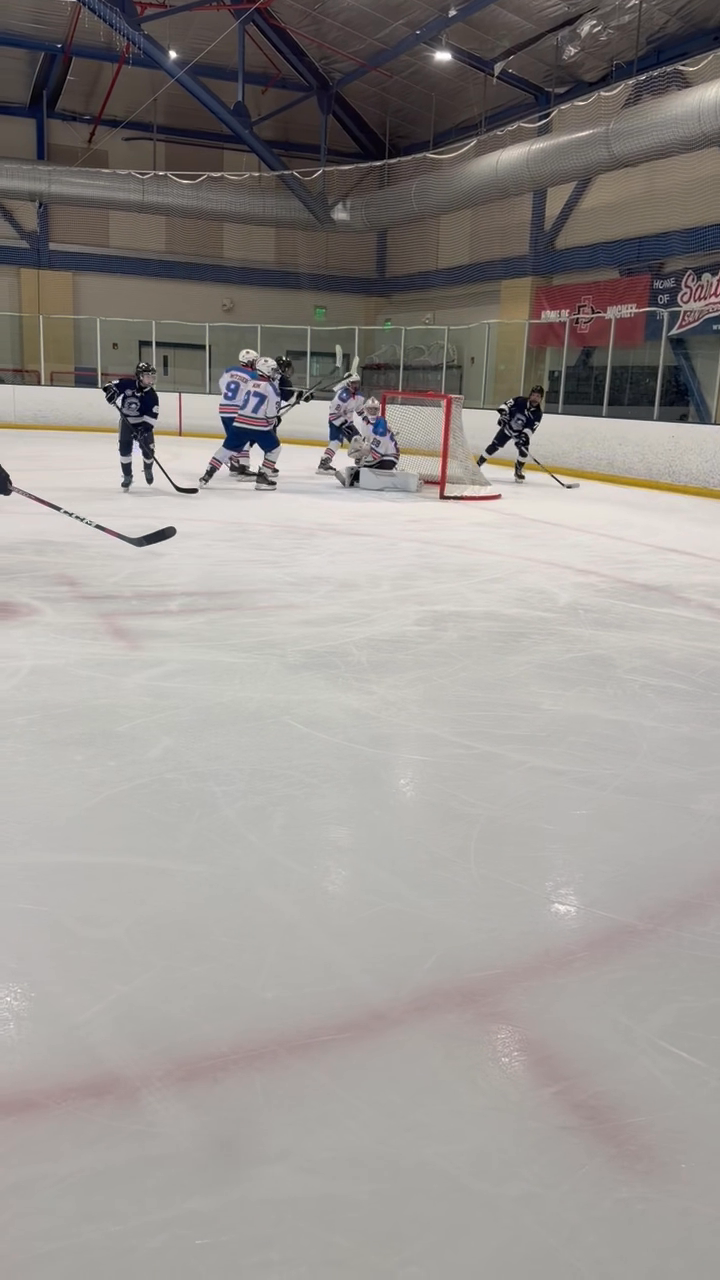 Carter Mann's Impressive Puck Movement - Ventura Mariners Highlights