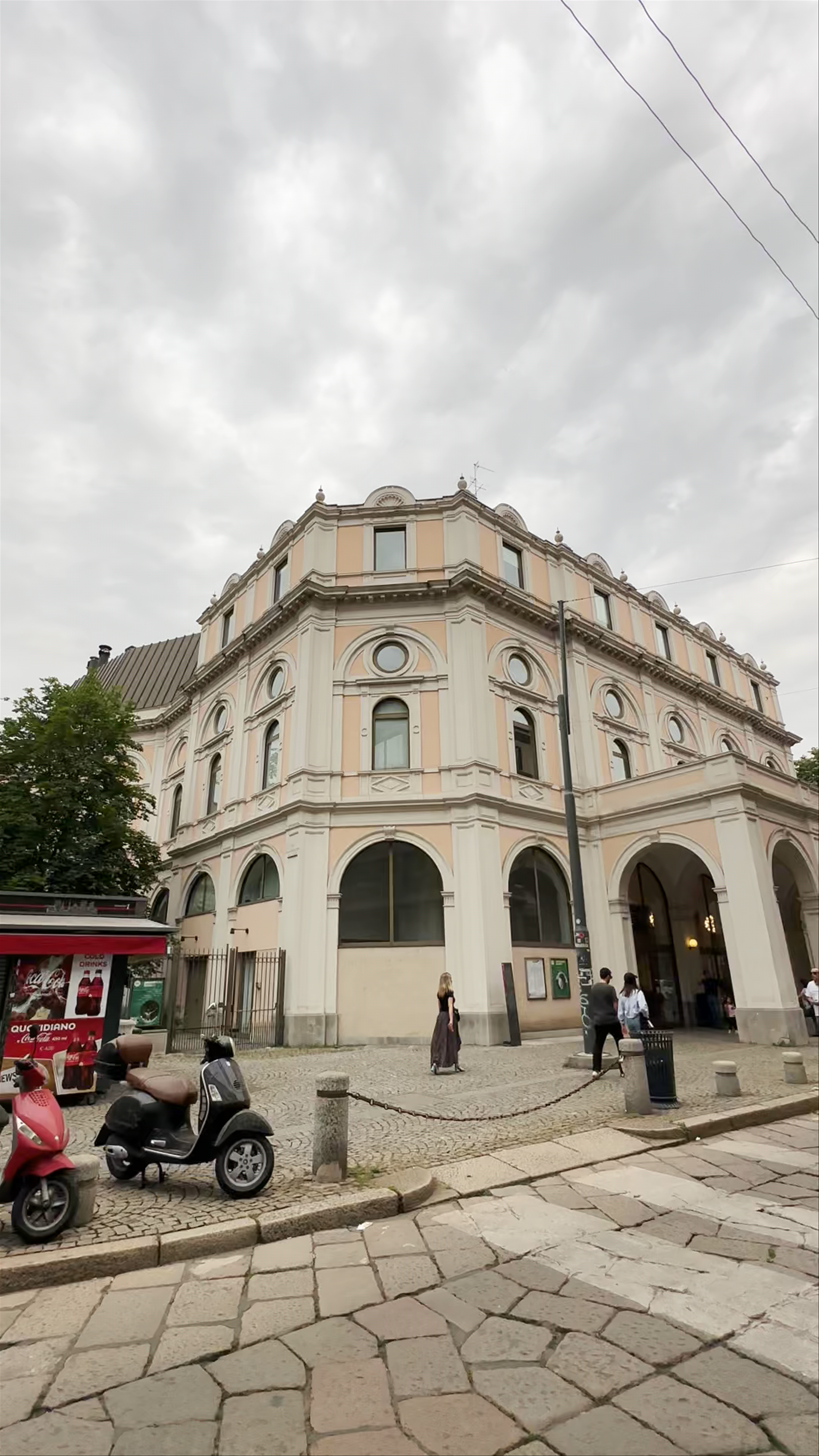 Teatro Dal Verme: Historic Milanese Theater Charm