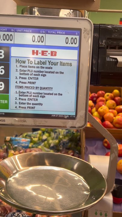 H-E-B plus! - You scan your produce and print out that scanning ticket right there! - Drugstores Near Me - Corpus Christi, Texas