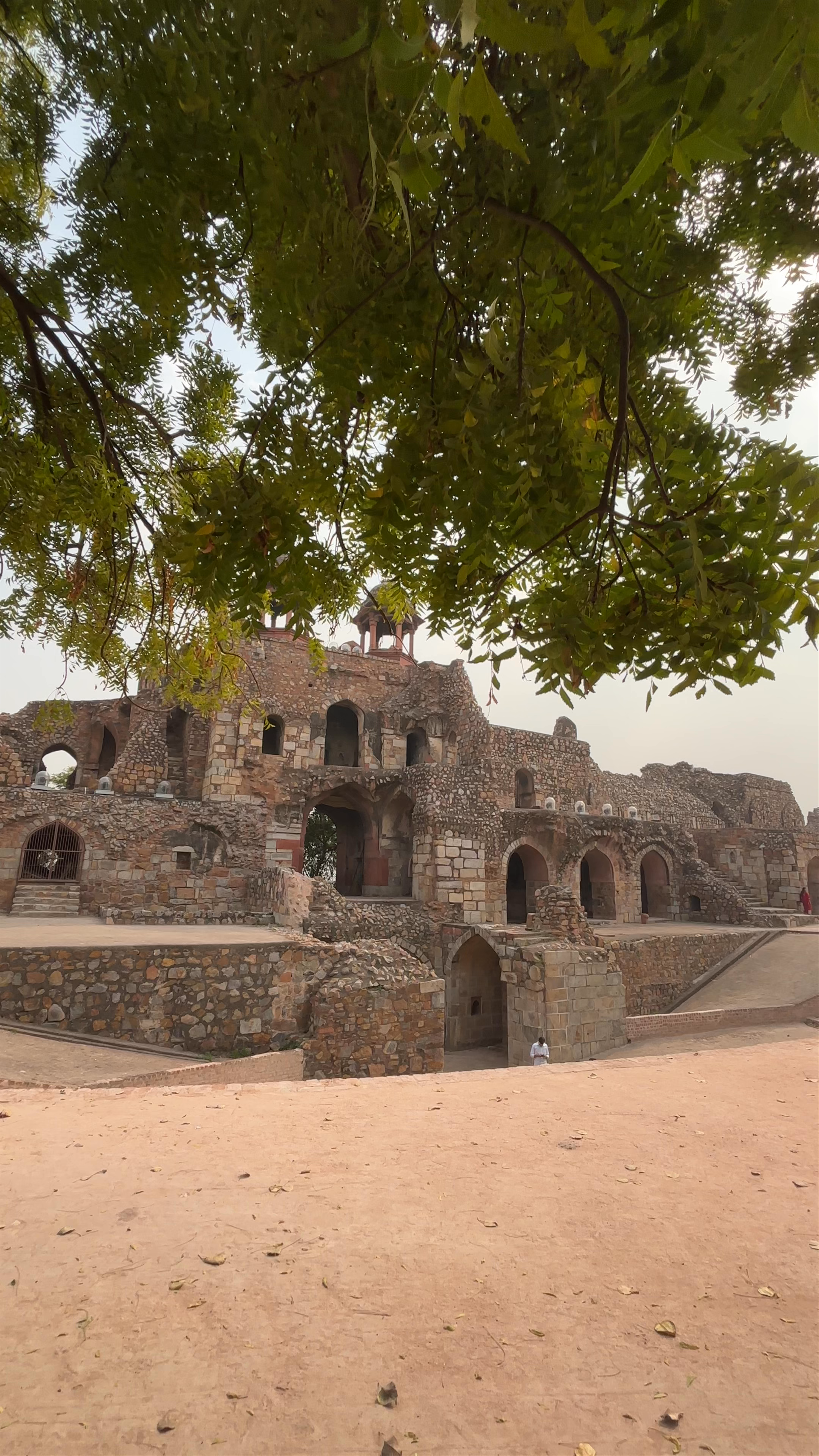 Discovering Purana Qila: Ancient Fortress in New Delhi