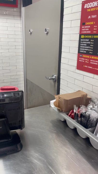 Cook Out - Roaches crawling all over front counter - Burgers Near Me - Savannah, Georgia