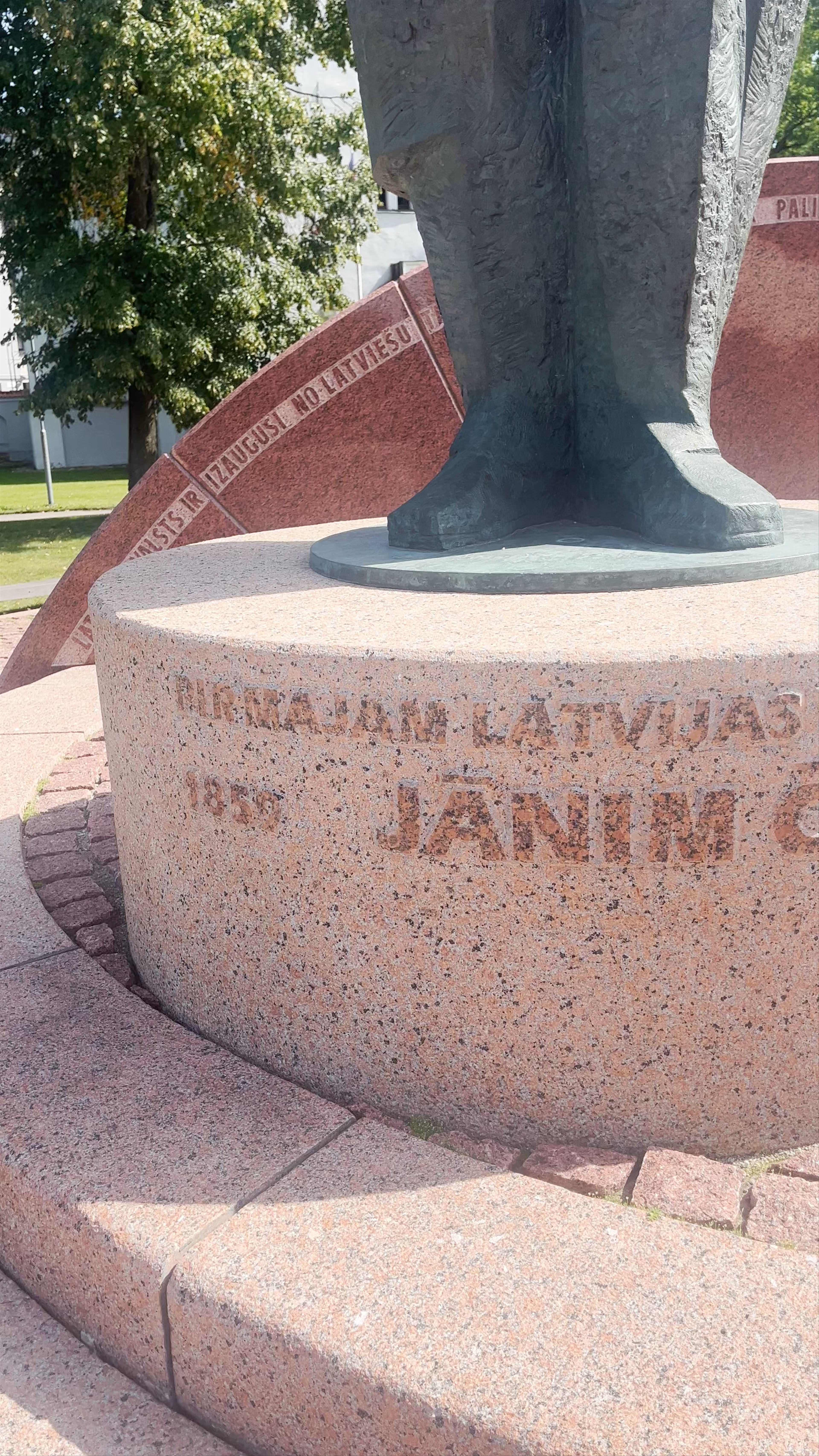  Chaksta Monument