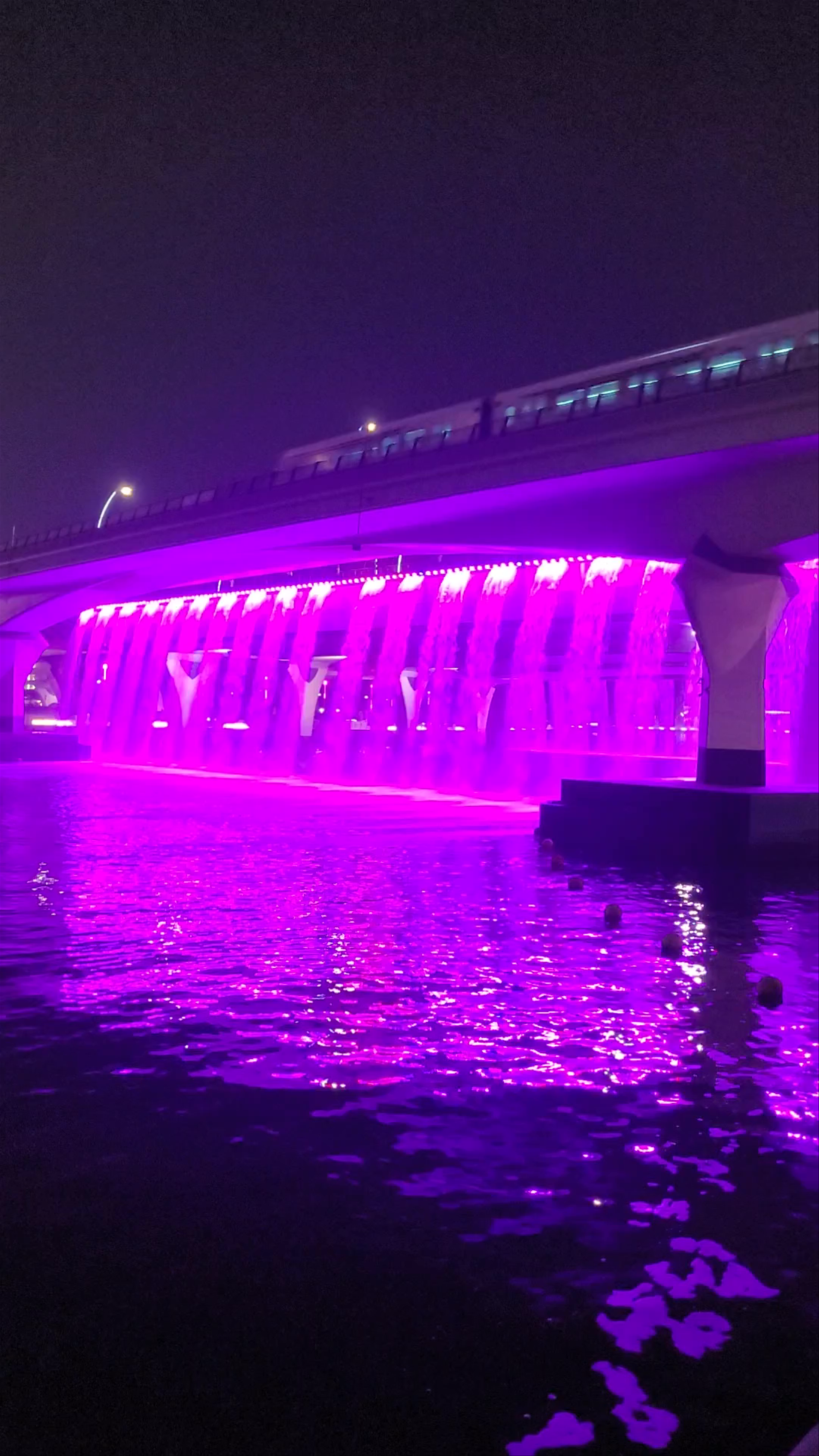 Dubai Water Canal Boardwalk - Sheikh Zayed Road - Dubai - United Arab Emirates