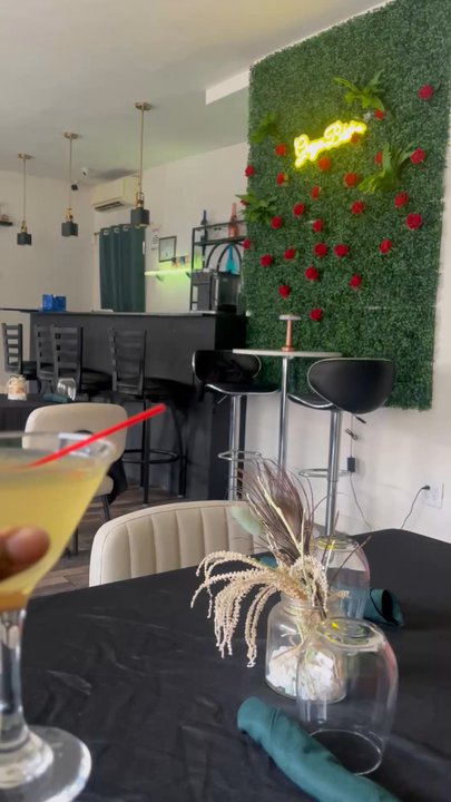 Greyz Bistro - Lemon Drop & Rum Punch - Caribbean Near Me - Brooklyn, New York