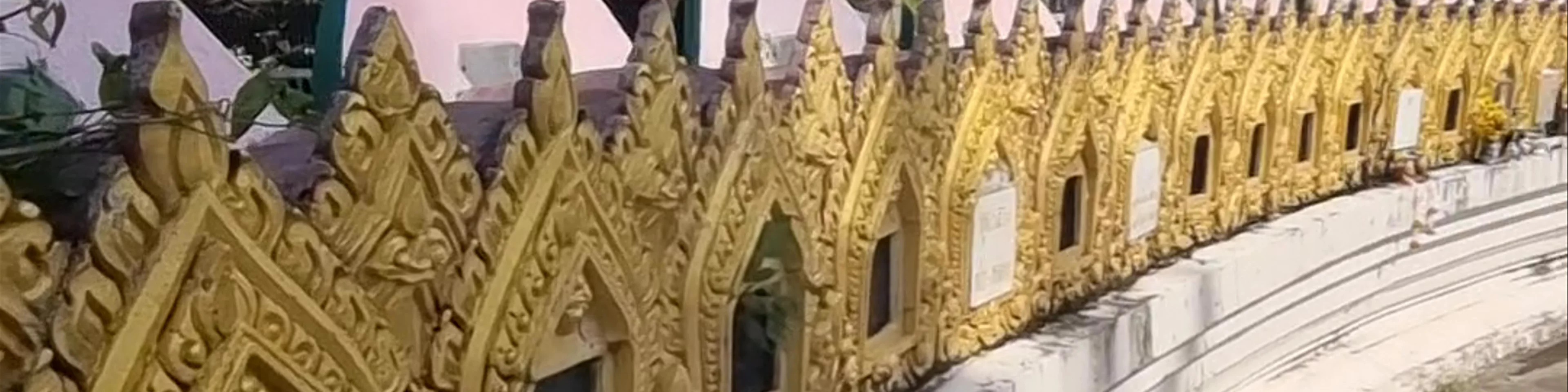 Wat Plai Laem