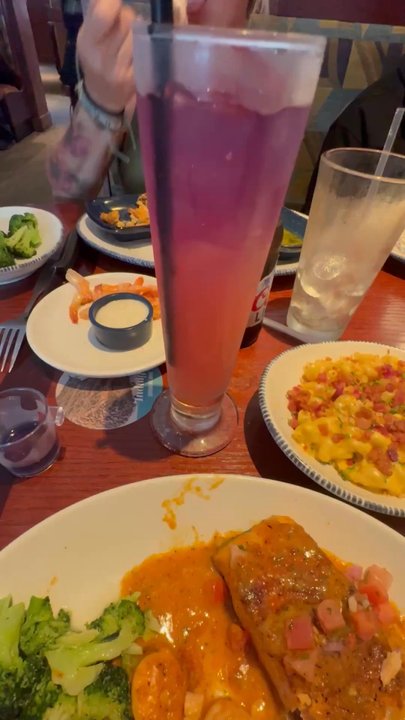 Red Lobster - Under the Purple Sea - Seafood Near Me - Spring Hill, Florida