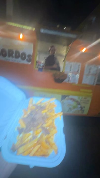 Gordos - Classic Cheese Fries - Food Trucks Near Me - Honolulu, Hawaii
