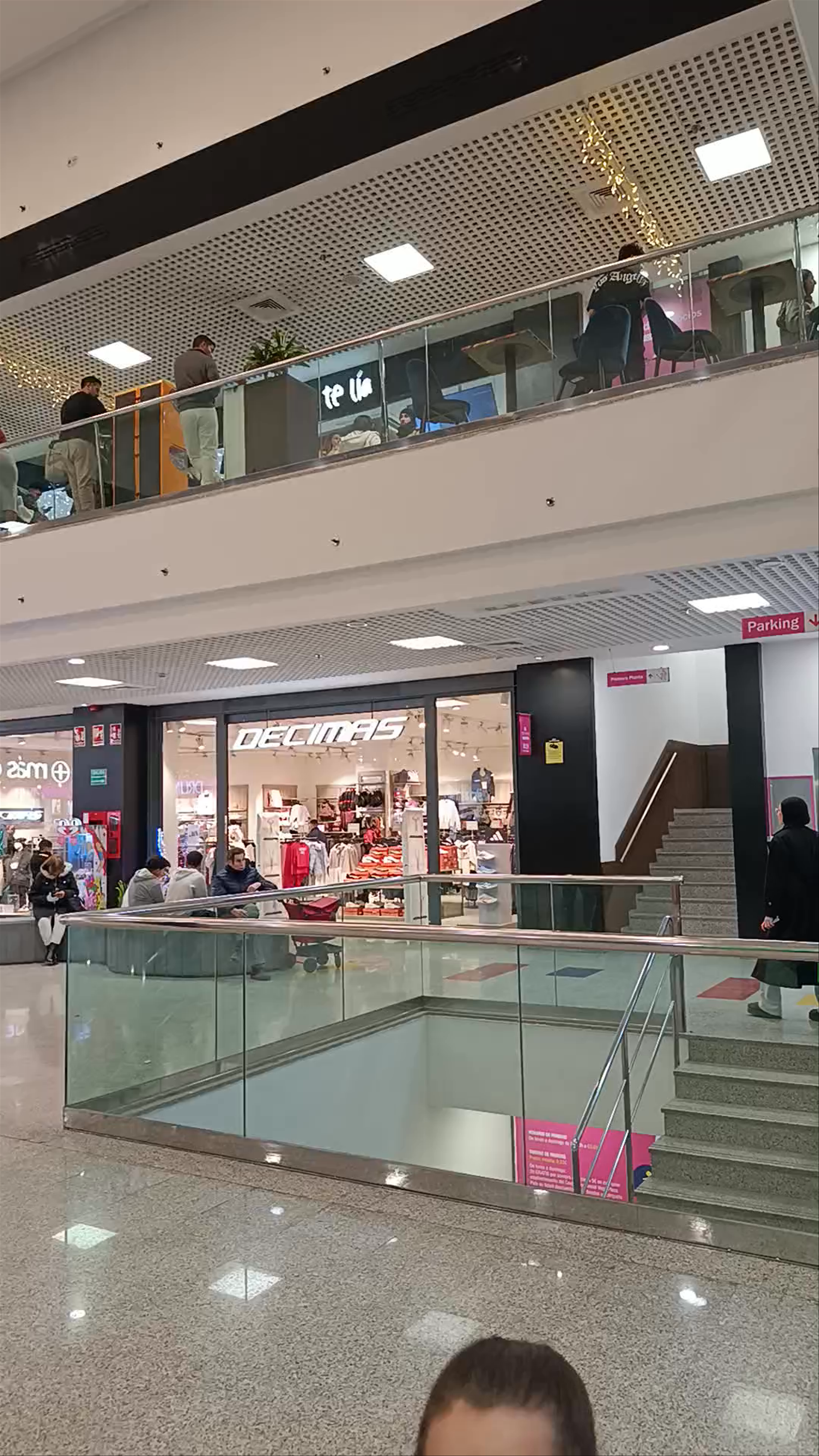 Centro Comercial Vega Plaza