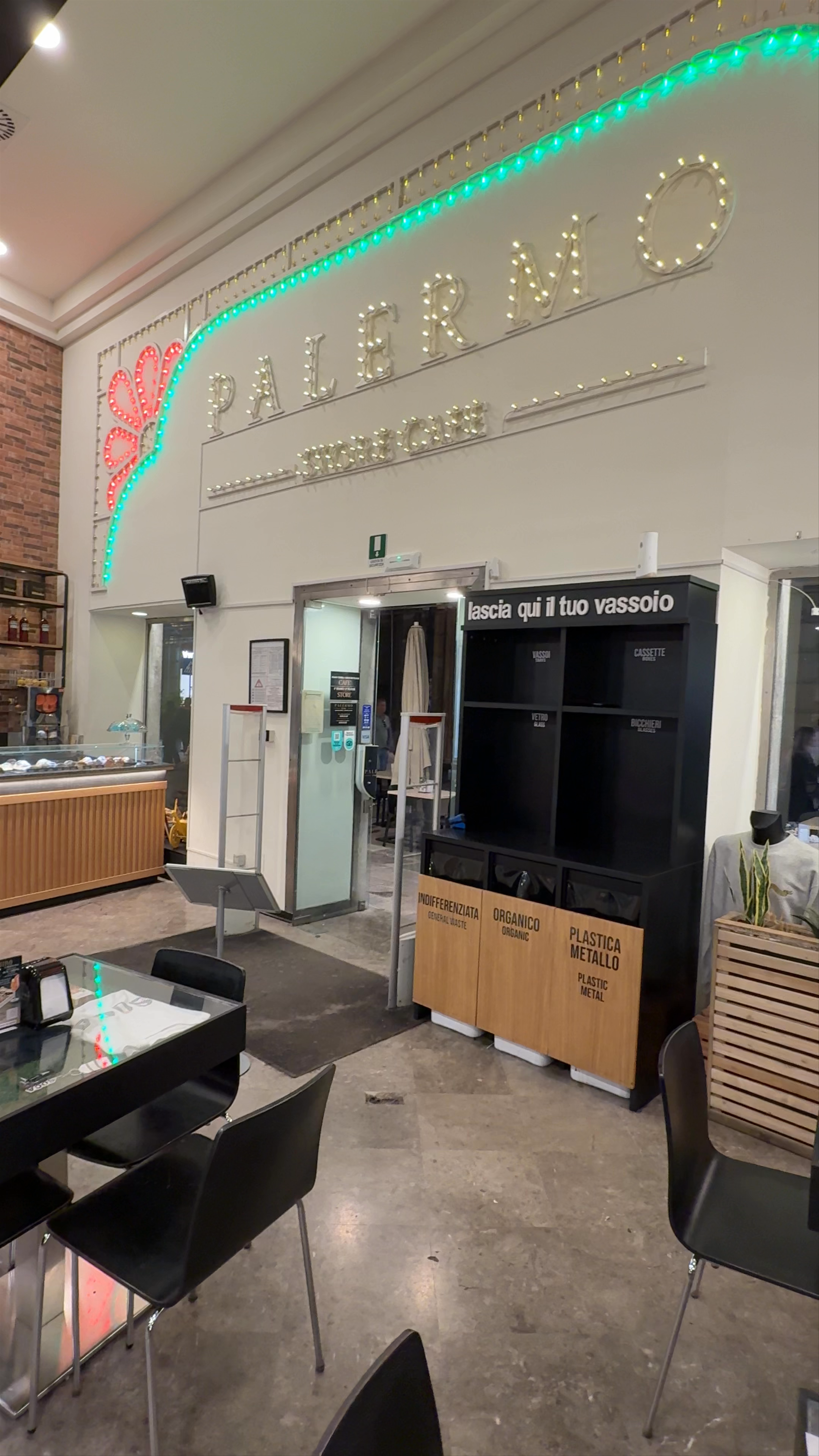 Cozy Moments at Palermo Store Cafè in the Heart of Palermo