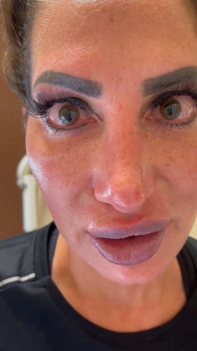 Joy Beauty - Volume Lash Extensions - Eyelash Service Near Me - El Cajon, California