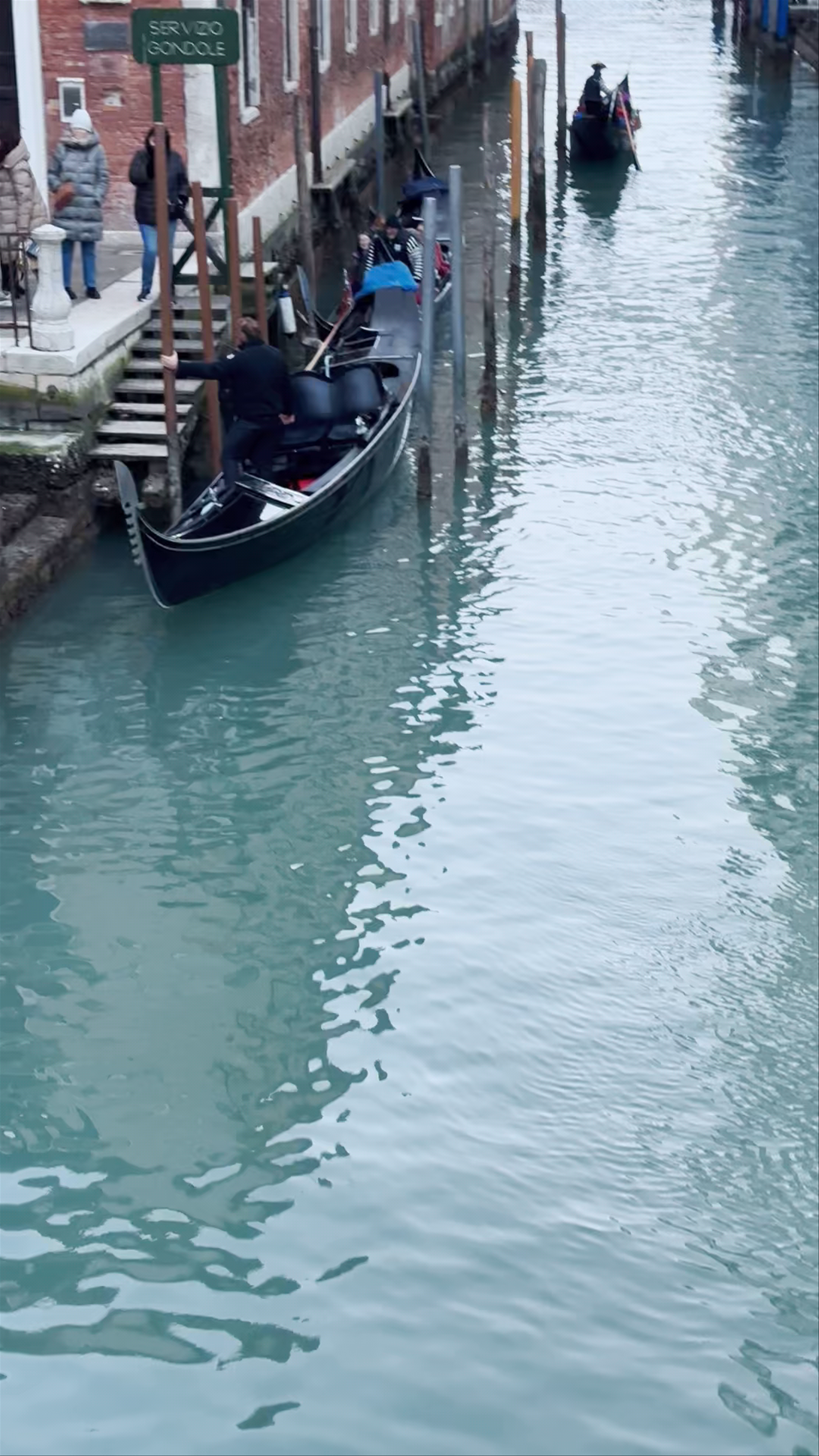 Puente de Los Suspiros: Iconic Venetian Canal Romance