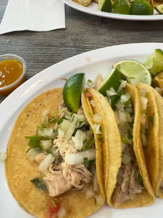 Tacos Y Mas - Chicken tacos. Cilantro comes in the salsa. - Mexican Near Me - Richardson, Texas