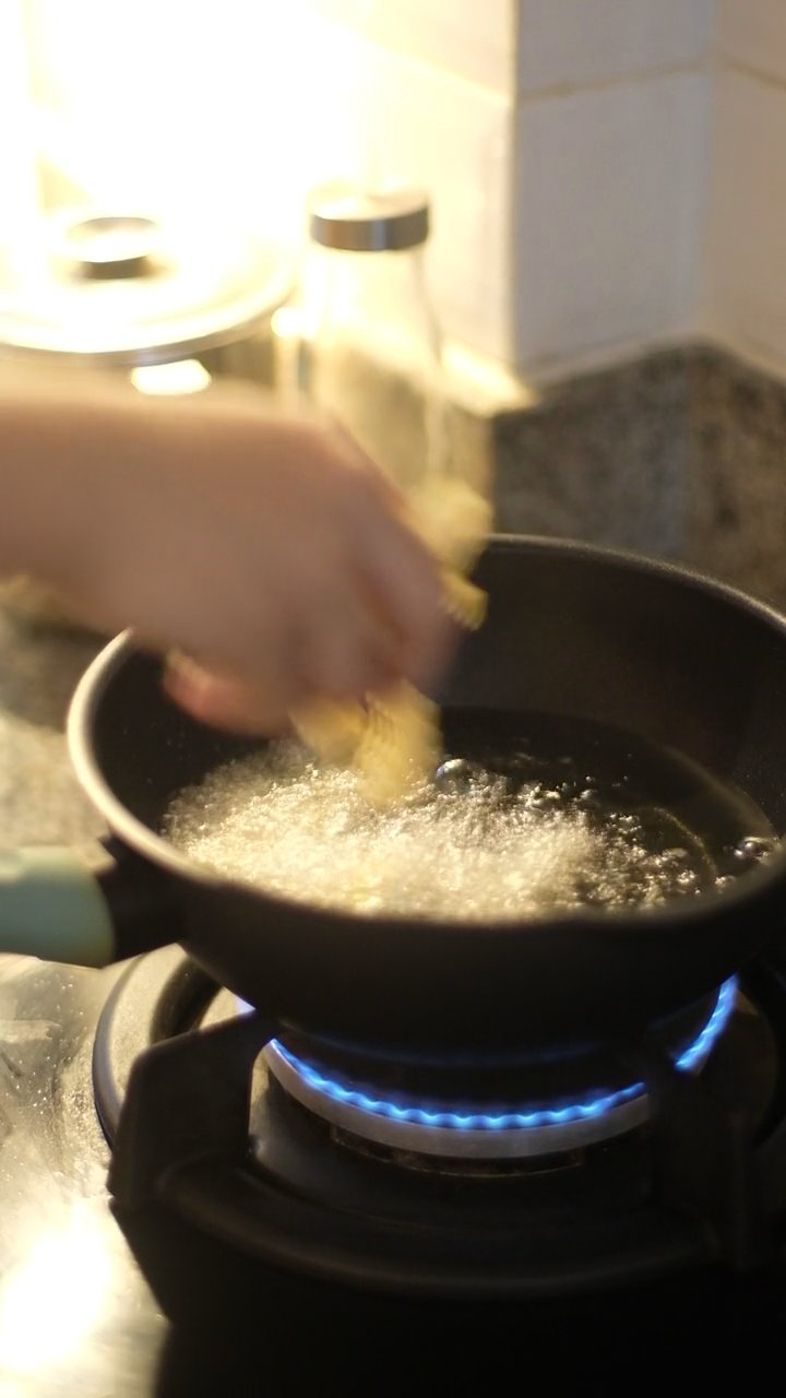 誰と食べたい?
🎥 Ardina Setiorini · Pexels
#グルメ #和食 #飯テロ #japanesefood #foodie