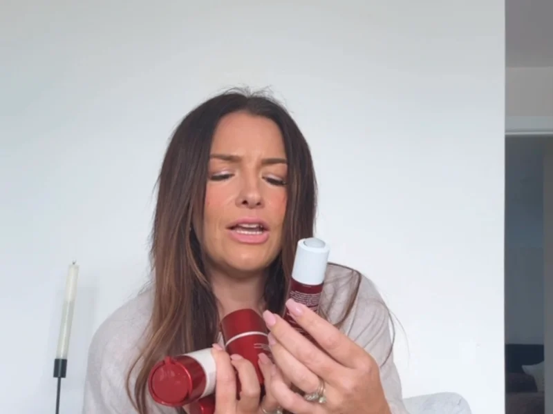 Face to camera product chat