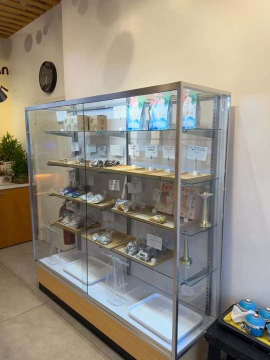 Full Up Cafe - Coffee & Tea Near Me - New York, New York