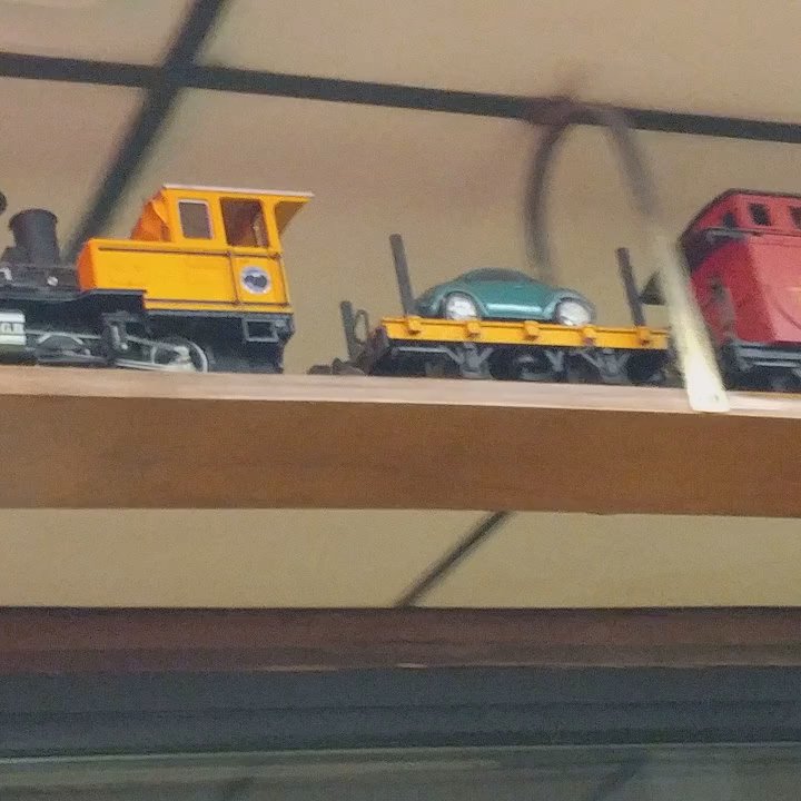 Jeff's Red Hots - Here's the train in the dining room. - Hot Dogs Near Me - Chicago, Illinois