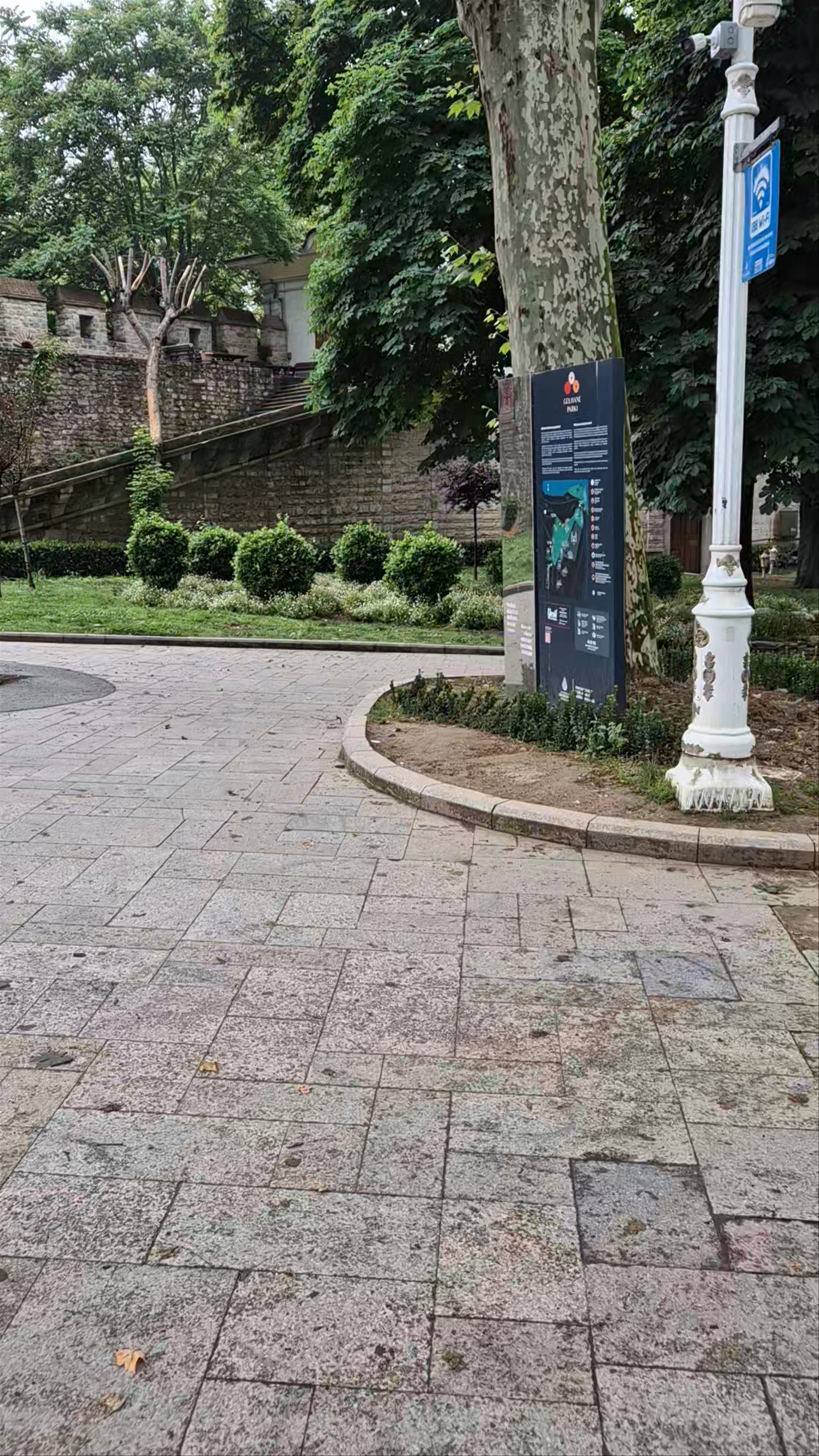 Gülhane Park: Serenity Amidst Istanbul's Historic Heart