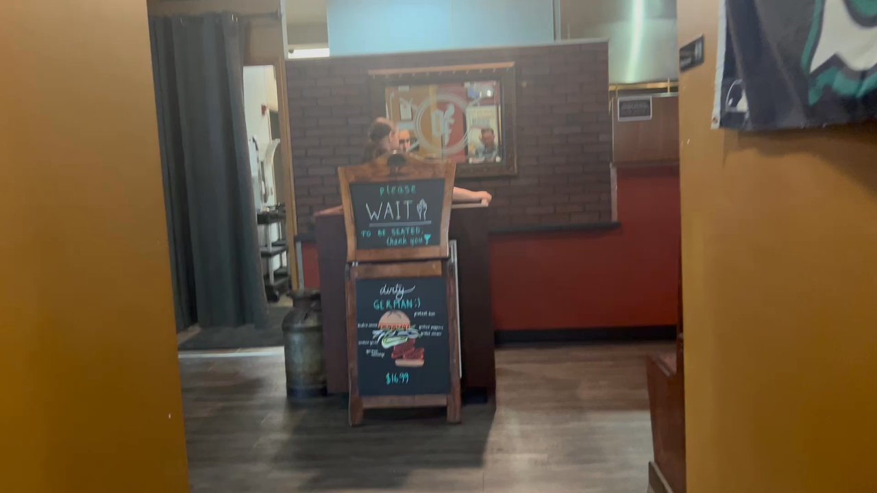 Oddfellas Pub & Eatery - Irish Near Me - Auburn, Washington