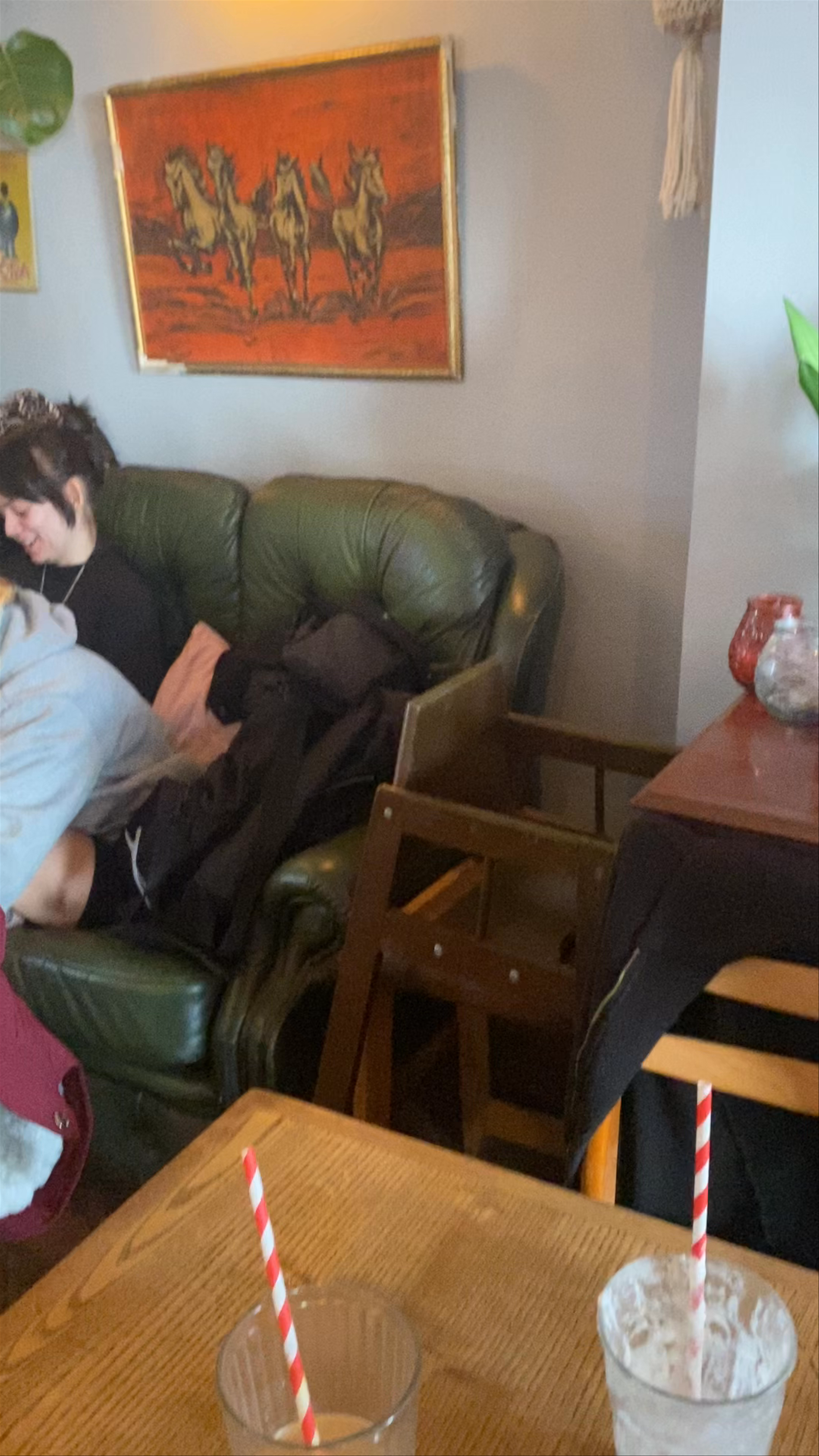 Nowhere Man Pancake Club: Cozy Cafe Vibes in Brighton