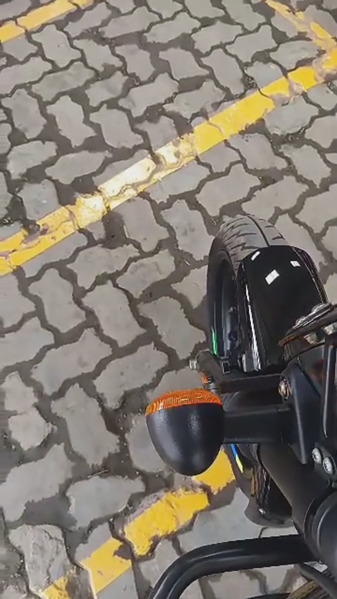 Walk-around video thumbnail