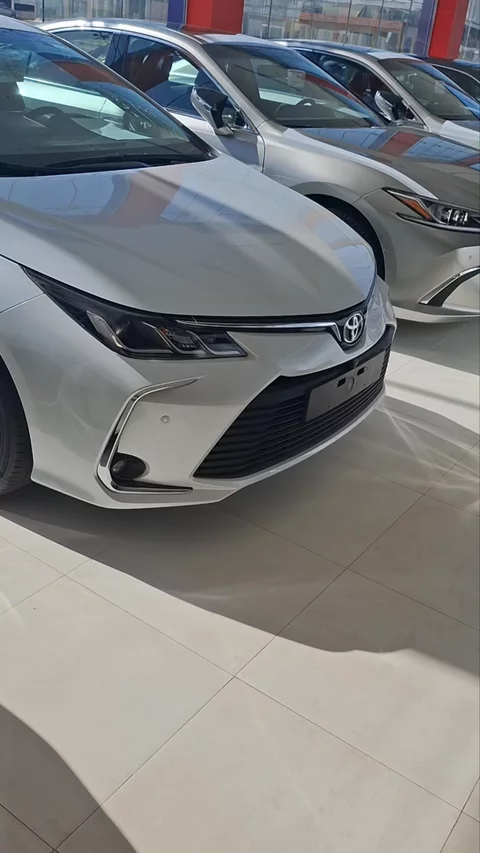 تويوتا كورولا XLI Executive Moonroof 2026