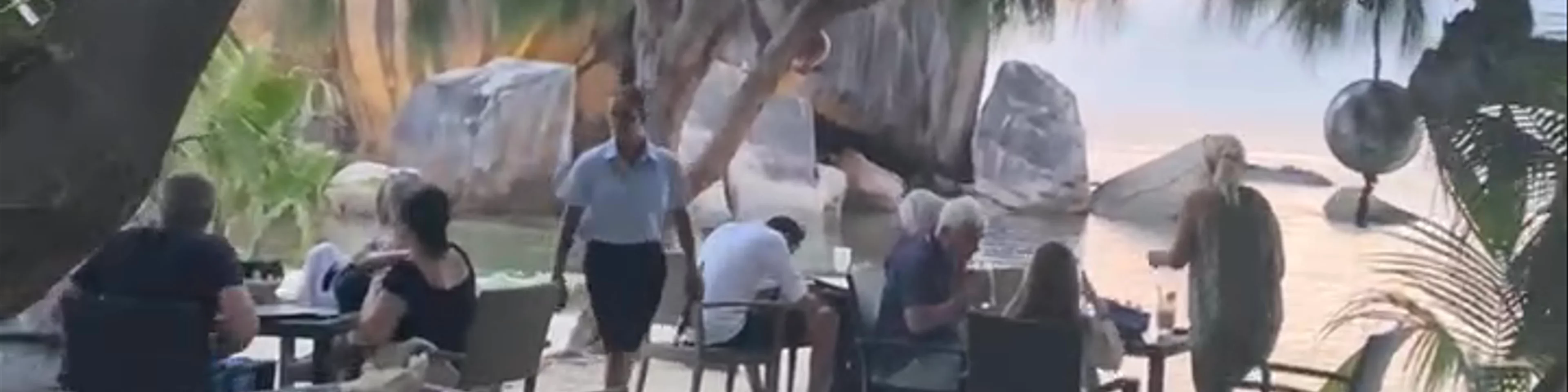 Les Rochers Restaurant
