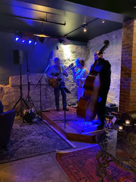 Bistro La Cave - Live Jazz - Bars Near Me - Camden, Maine