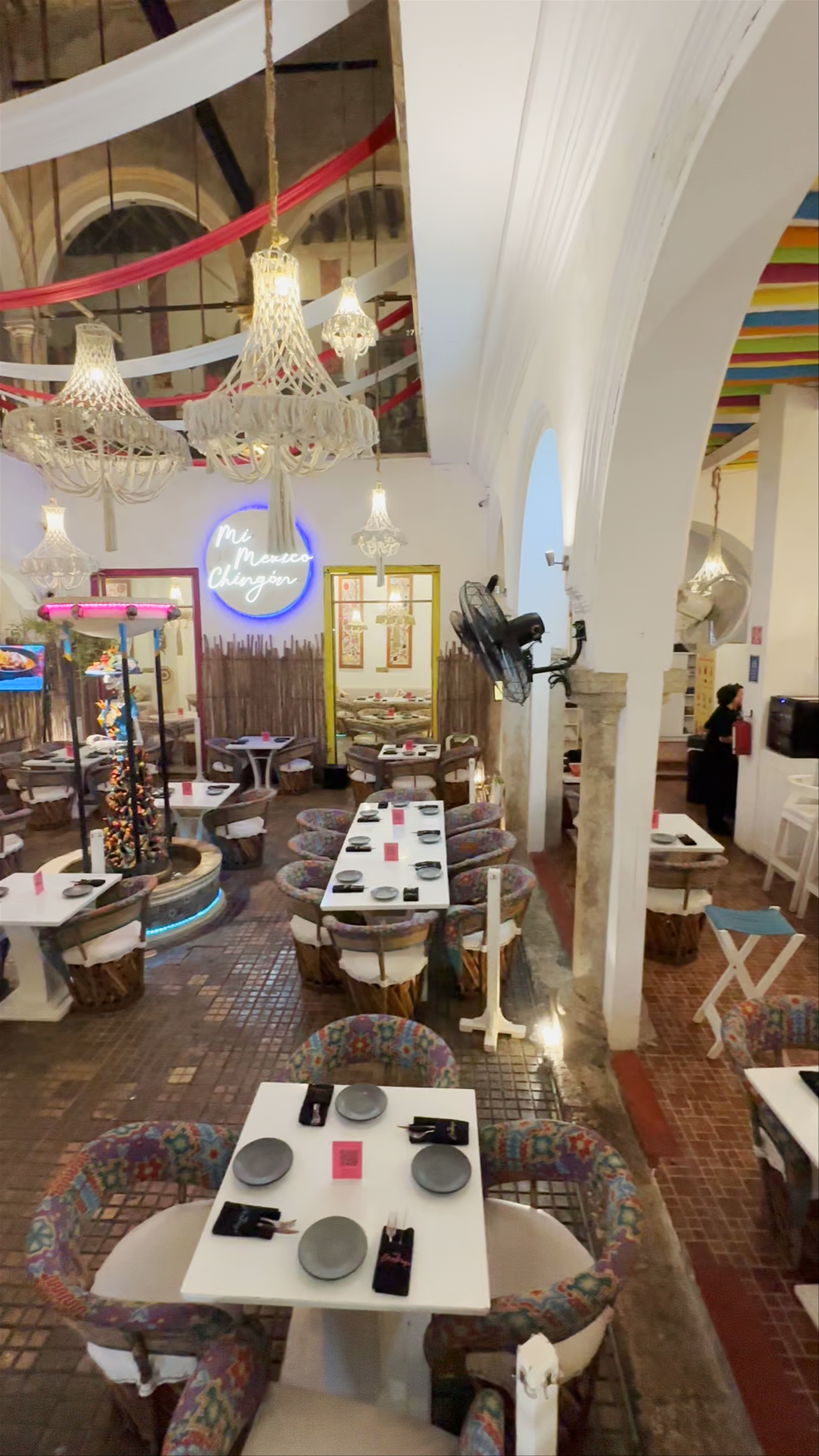 Casa Maya: Vibrant Dining Experience in Mérida, Yucatán