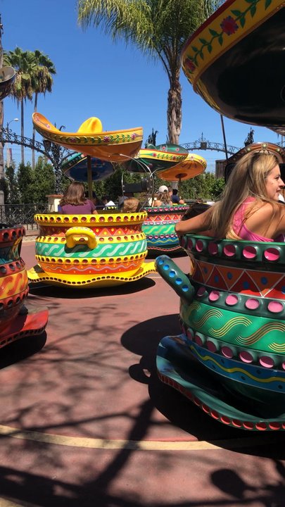 Hat Dance - Amusement Parks Near Me - Buena Park, California