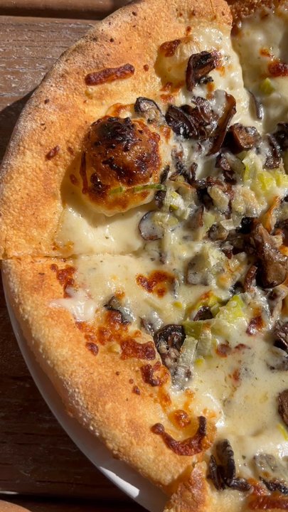 Snake River Brewing - Mushroom pizza - Brewpubs Near Me - Jackson, Wyoming