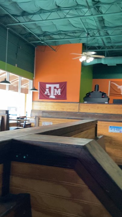 DoubleDave's Pizzaworks - I finished a large pie with olives which I hardly ever - Pizza Near Me - San Angelo, Texas