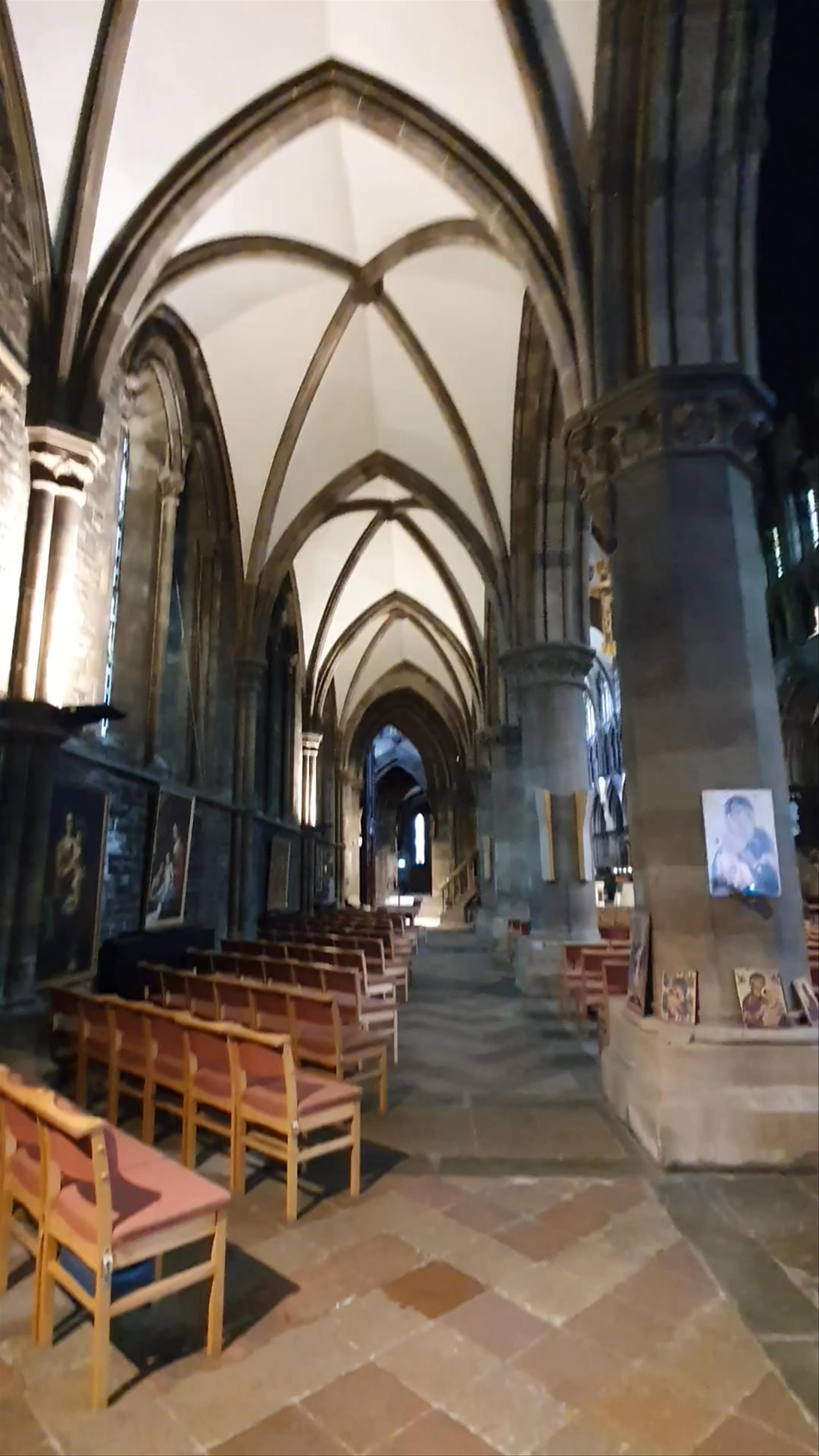 St Mary's Cathedral: Gothic Grandeur in Edinburgh
