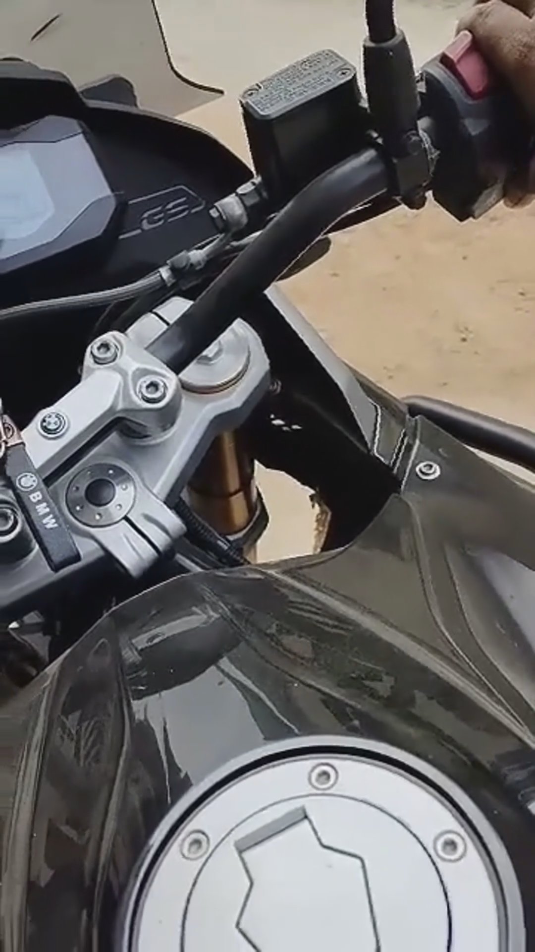 Walk-around video thumbnail