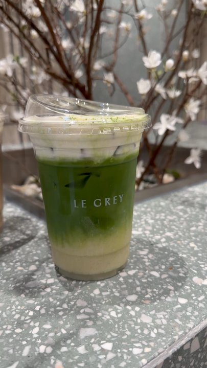 Le Grey - Matcha cloudo - Coffee & Tea Near Me - Seattle, Washington