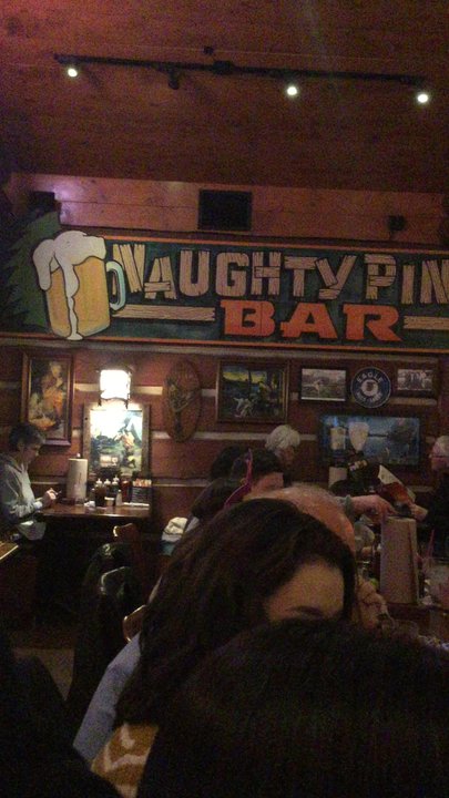 Famous Dave's Bar-B-Que - Barbeque Near Me - Minnetonka, Minnesota