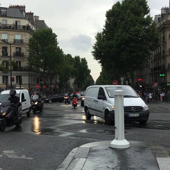 Hôtel Hor - Hotel neighborhood- 10th arrondissement. - Hotels Near Me - Paris, 75