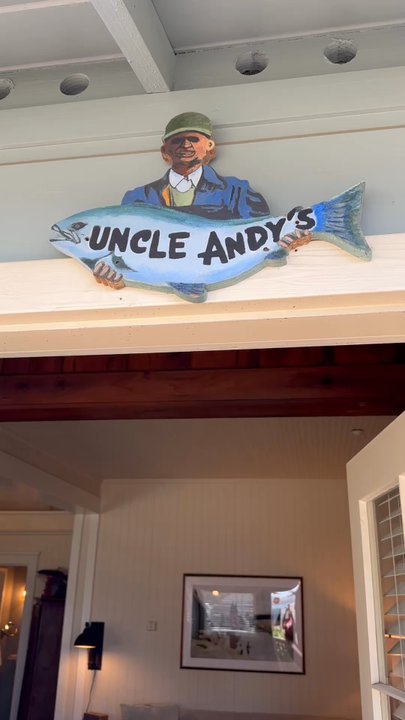 Nick's Cove - Uncle Andy's Cottage - Seafood Near Me - Marshall, California