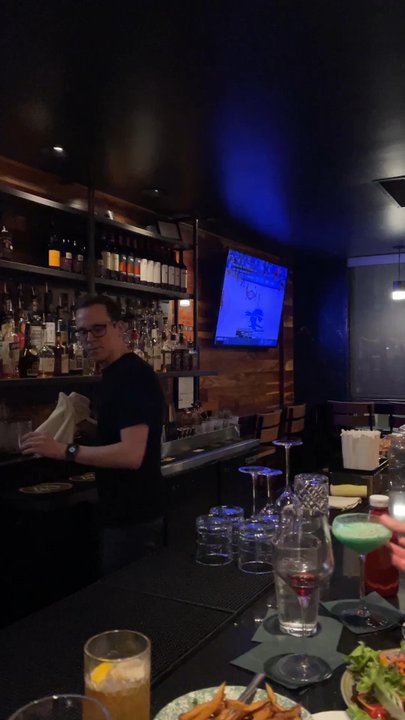 Mullett’s - View of the bar - Cocktail Bars Near Me - Mt Lebanon, Pennsylvania