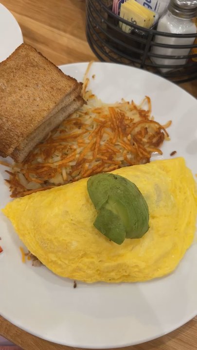 Broken Yolk Cafe - American Near Me - Phoenix, Arizona