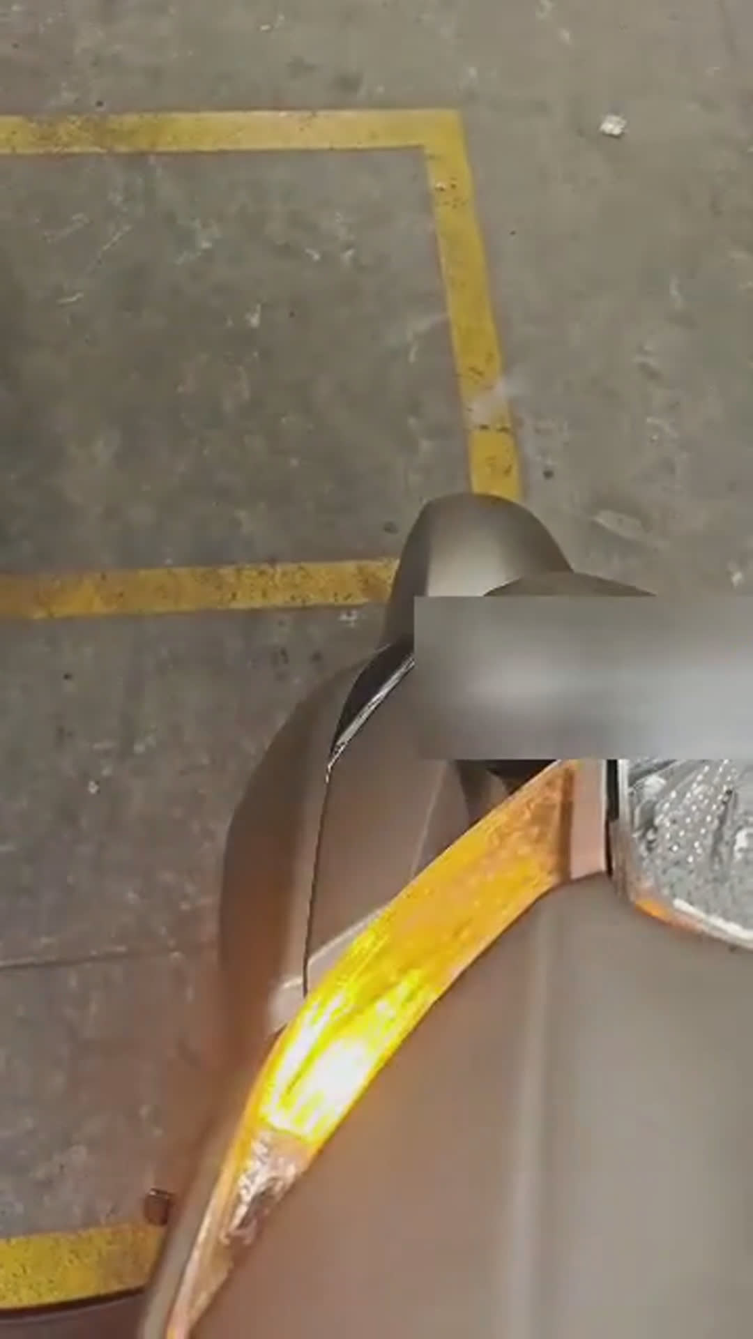 Walk-around video thumbnail