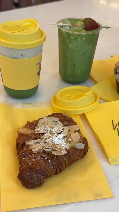 La La Land - Cafes Near Me - Austin, Texas