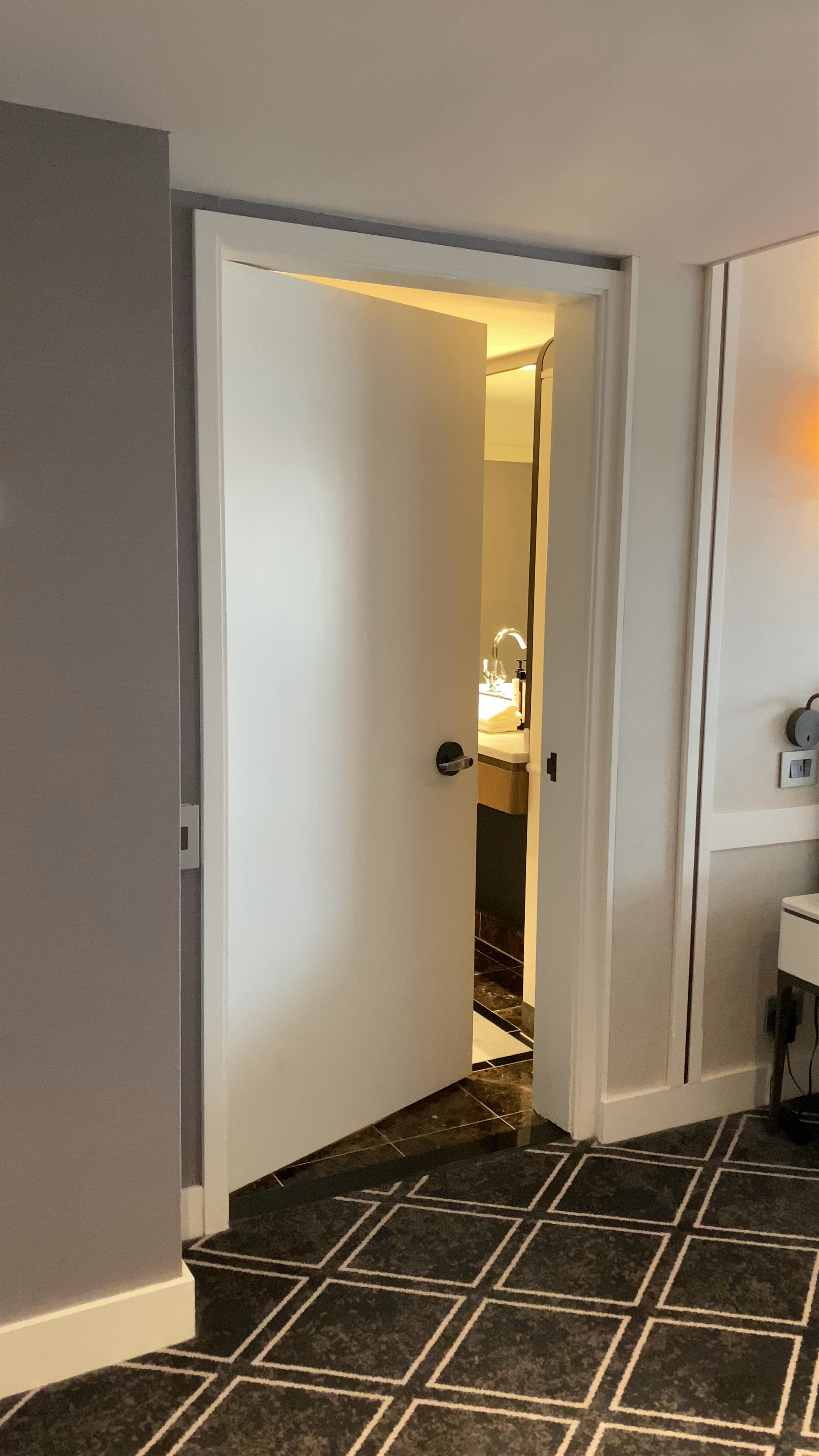 Cordis, Auckland