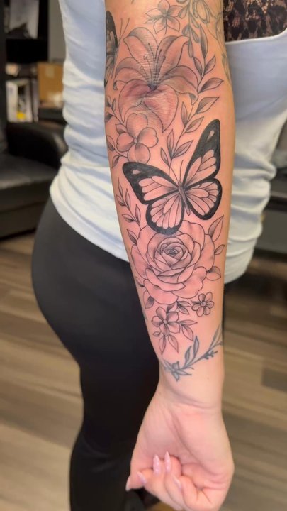 Redemption Tattoo Studio - Tattoo Near Me - Justice, Illinois