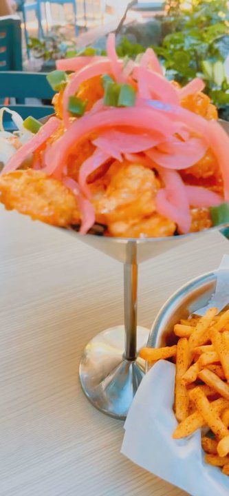 Down the Hatch Maui - Seafood Near Me - Lahaina, Hawaii