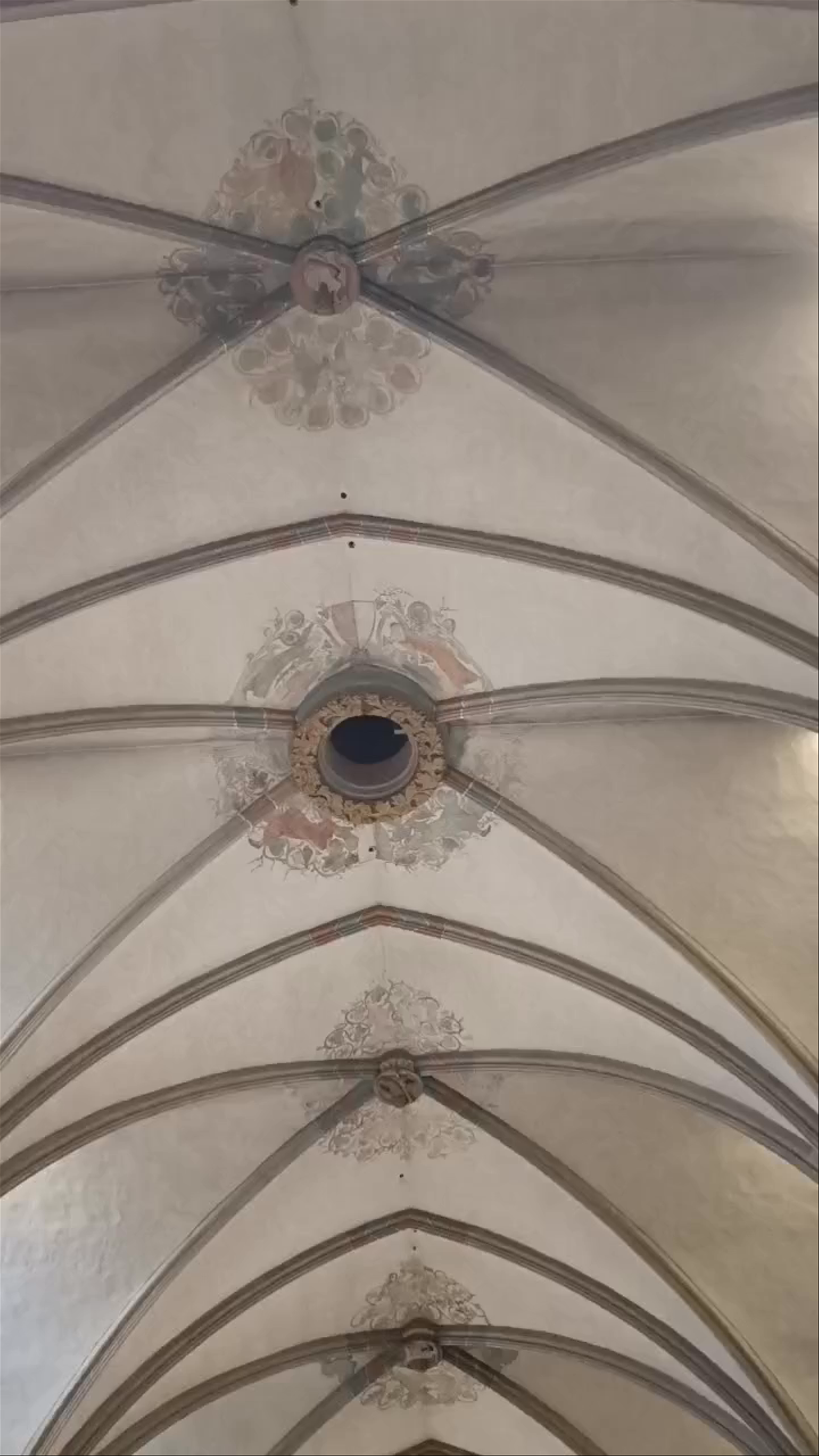 Catedral de Augsburgo: Gothic Majesty in the Heart of Bavaria