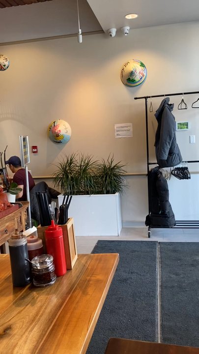 Miss Pho - Vietnamese Near Me - Saint-Laurent, Quebec