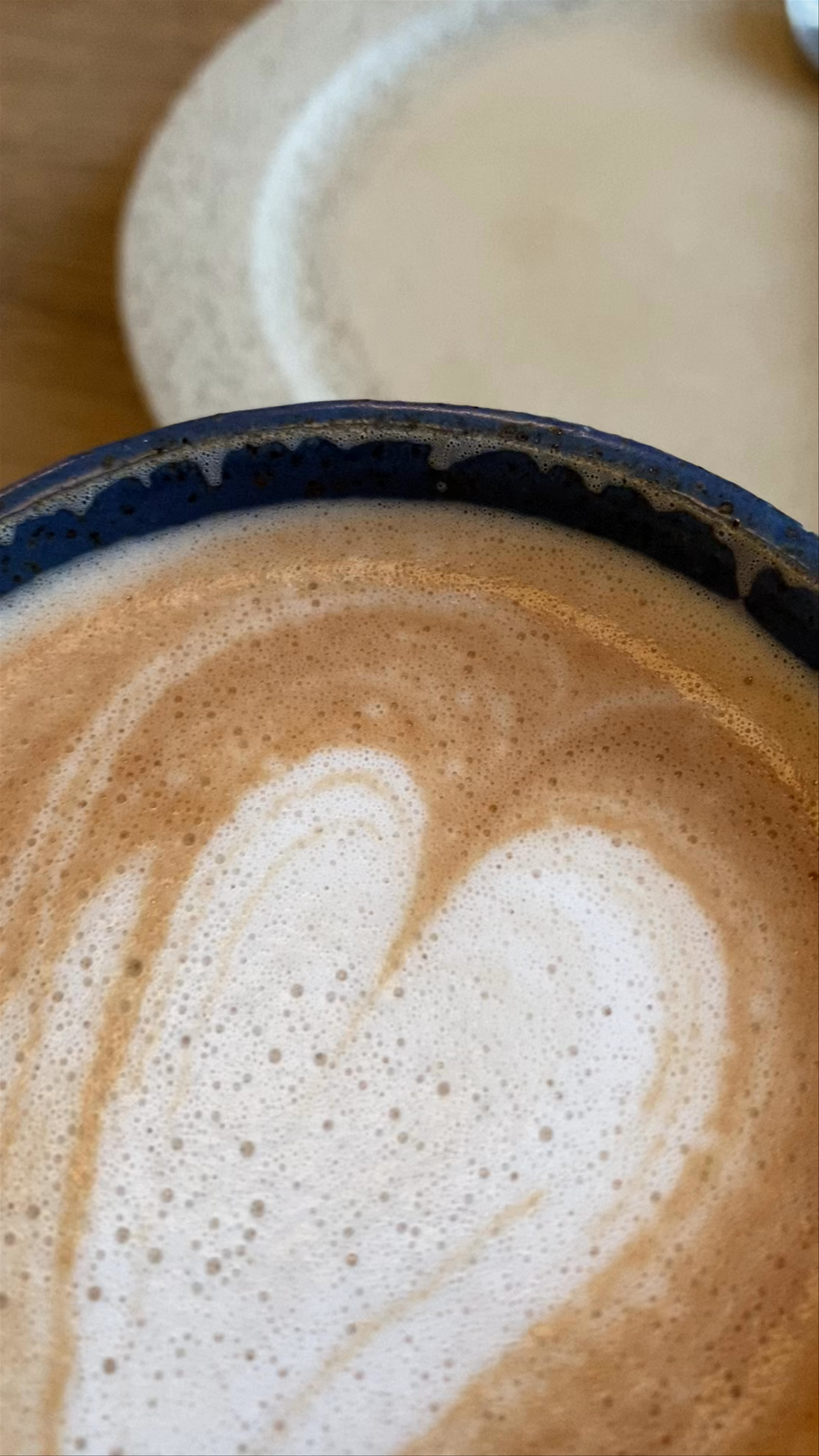 El Pan De La Chola: Artisan Coffee Moments in La Molina, Peru